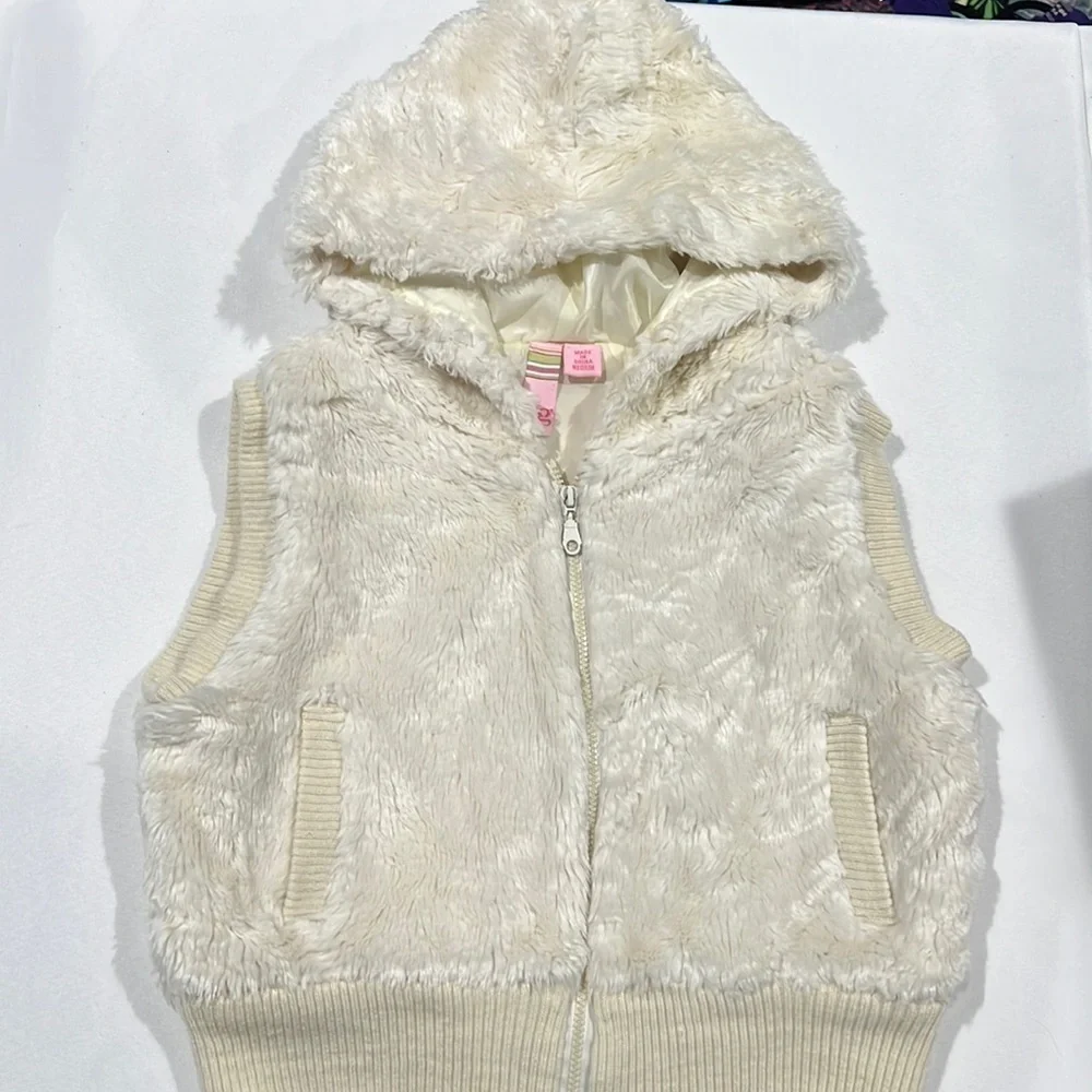 Rg kids. Girls faux fur vest. Size medium.